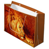 Resting Lion (von Abbott Handerson Thayer) Große Geschenktüte (Vorderseite Schrägansicht)