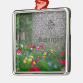 Resurgam Ornament (Links)