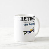 Retired Not Expired Scuba Diving Kaffeetasse (VorderseiteRechts)