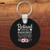 Retired Under New Management Granddaughter Grandma Schlüsselanhänger (Vorderseite)