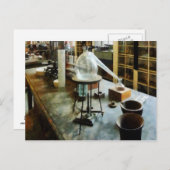 Retort im Chem-Labrador Postkarte (Vorne/Hinten)