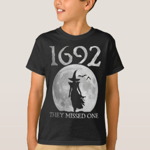 Retro 1692 sie vermissten eine Hexe Salem 1692 Hal T-Shirt