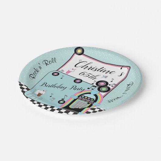 Retro 1950er Diner zum Geburtstag Pappteller (Schrägansicht)