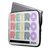 RETRO 2010s Notebook-Sieb - Emotionale Firewall Laptopschutzhülle (Vorderseite Links)
