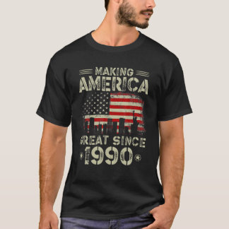 Retro 32nd Birthday USA Flag Making America Great T-Shirt