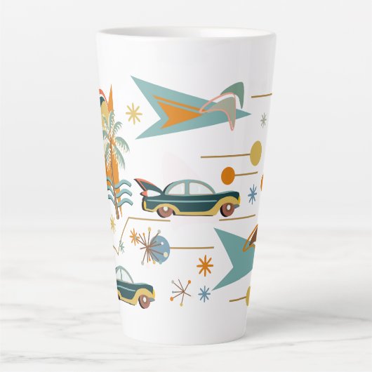 Retro 60er Autofahrt zum Strand Latte Tasse (Vorderseite)