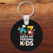 Retro 67 Days Of Feeding Kids Lunch Lady Cafeteria Schlüsselanhänger (Vorderseite)