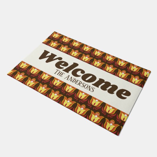 Retro 70er Blumen u. Familienname Fußmatte (Schrägansicht)