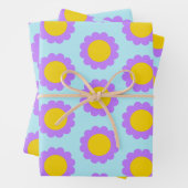 Retro 70er Blumenmuster in blau Lila und gelb Geschenkpapier Set (Beispiel)