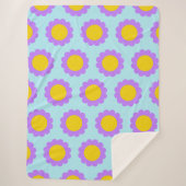 Retro 70er Blumenmuster in blau Lila und gelb Sherpadecke (Vorderseite)