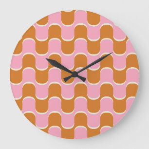Retro 70er: Gold-Pink Wavy Muster. Große Wanduhr