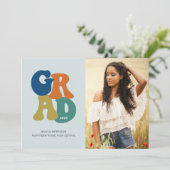 Retro '70er Grad 2025 Groovy Graduation Party Einladung (Stehend Vorderseite)