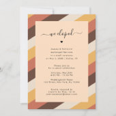 Retro 70er Jahre gestreift, wir haben den 70er der Einladung (Vorderseite)