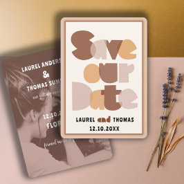 Retro 70er Jahre Kalligrafie Terrakotta Save the D Einladung