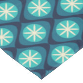 Retro-70er-Muster mit schwacher Blume - blau Tischdecke (Schrägansicht)