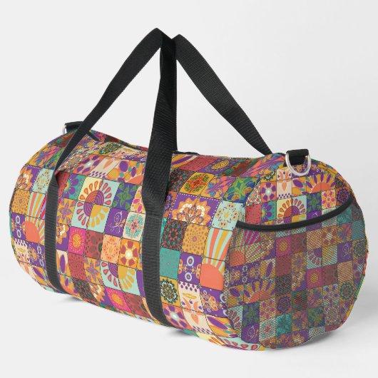 Retro 70er Patchwork Duffle Bag (Rechte Ecke)