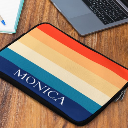 Retro 70er Streifen Modern Template Monogramm Laptopschutzhülle