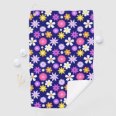 Retro 70er Style Blume Pattern auf Dunkelblau Golfhandtuch (Insitu)