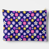 Retro 70er Style Blume Pattern auf Dunkelblau Zubehörtasche (Rückseite)