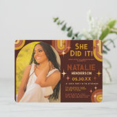 Retro 70's Bold Typografy Rainbow Arch Abschluss Einladung (Stehend Vorderseite)