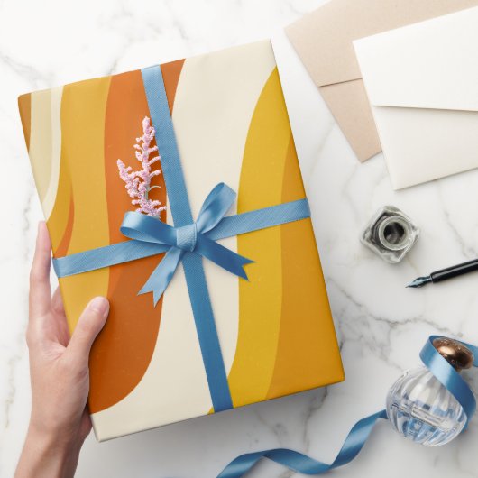 Retro 70s Orange Mustard Wave Abstract Pattern Geschenkpapier (Schenken)