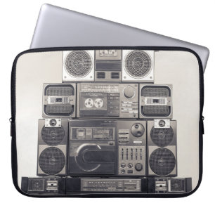 Retro 80er Kassettenrekorder Muster. Laptopschutzhülle