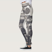 Retro 80er Kassettenrekorder Muster. Leggings (Links)