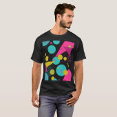 Retro 80er Memphis Geometric Design T-Shirt (Vorne ganz)
