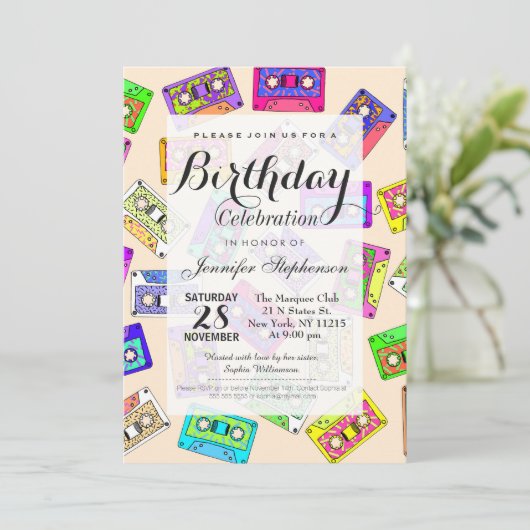 Retro 80er Neon-Gemusterte Kassetten Einladung (Stehend Vorderseite)