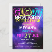Retro 80er Neon leuchten im dunklen Sweet 16 Party Einladung (Vorderseite)
