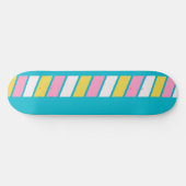 Retro 80er Streifen Skateboard (Horizontal)