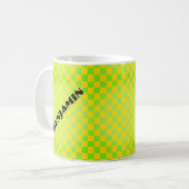 Retro 90er Zitronengelb Limettengrün Karomuster Kaffeetasse (Vorderseite Links)