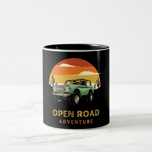 Retro-Abenteuer auf der Straße Kaffee-Mugs Zweifarbige Tasse (Mittel)