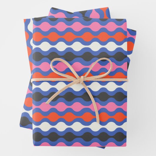 Retro Abstrakte Streifen in leuchtend blau und ros Geschenkpapier Set (Beispiel)