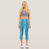 Retro Abstrakte Weiße Linien auf blauem Muster Capri Leggings (Vorderseite)