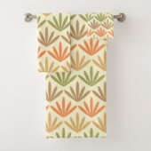 Retro Abstraktes Blumenmuster in Orange & Olive Badhandtuch Set (Insitu)