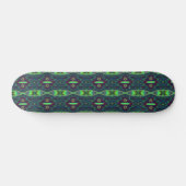 Retro-Abstraktes Muster, Rot und Blau Skateboard (Horizontal)
