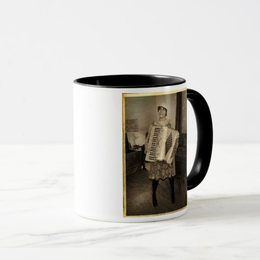 Retro Accordion Girl Tasse (VorderseiteRechts)