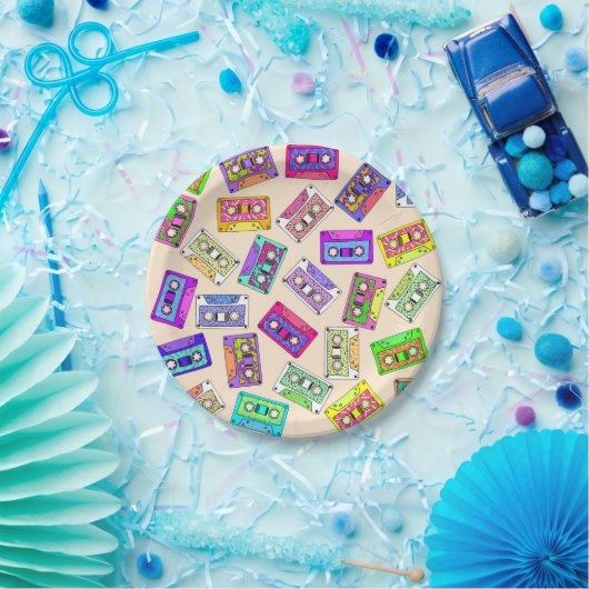 Retro Achtzigerjahre Neunzigerjahre gemusterte Pappteller (Party)