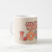 Retro "Alles was du brauchst ist Liebe" Kaffeetasse (Vorderseite Links)