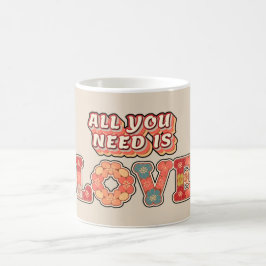 Retro "Alles was du brauchst ist Liebe" Kaffeetasse