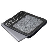 Retro altes Fernsehen mit statischer Laptopschutzhülle (Vorne Knopf)