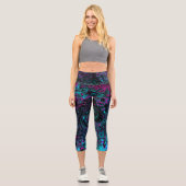 Retro Aqua Magenta und Abstrakter Schwarzer Swirl Capri Leggings (Vorderseite)