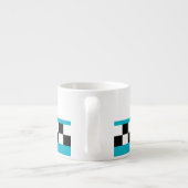Retro-aquamarin gestreifte Schachbrett Espressotasse (Rückseite)