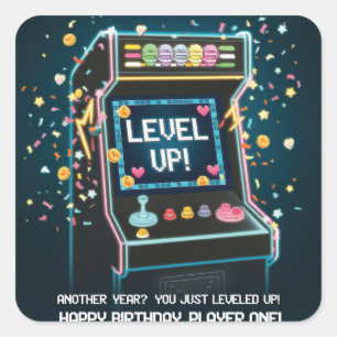 Retro-Arcade Geburtstag - "Level Up!" Gamer Quadratischer Aufkleber