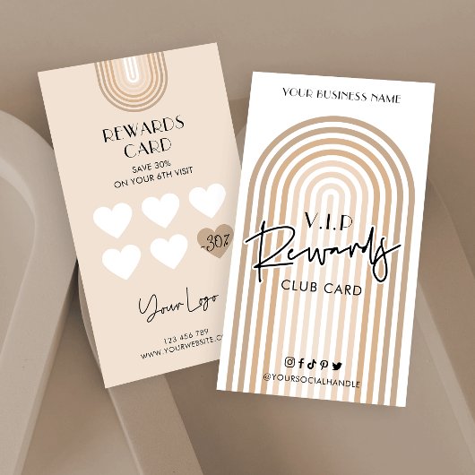 Retro Arch Boho Beige Trendy Business Logo Treuekarte