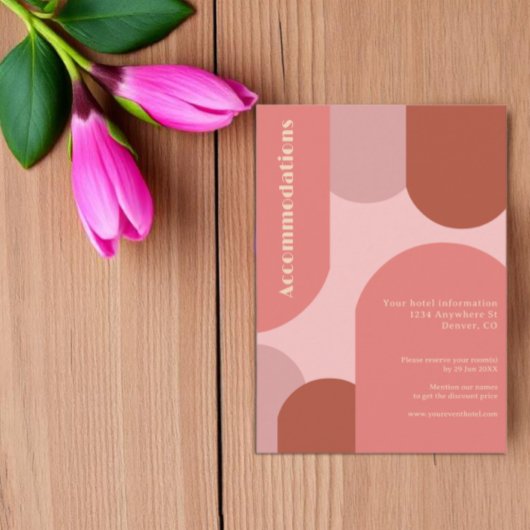 Retro Arches Coral Pink Hochzeitsunterkünfte Begleitkarte
