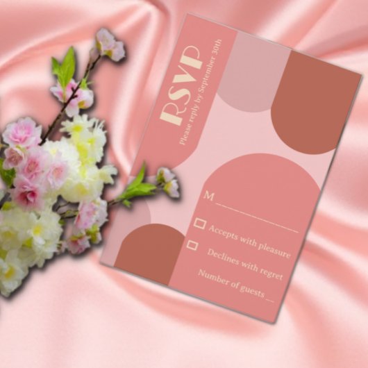 Retro Arches Coral Pink Wedding RSVP Karte