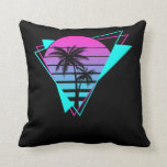 Retro ästhetische Vaporwave Geometrische Palmen Kissen<br><div class="desc">Retro ästhetische Vaporwave Achtzigern Geometrische Palmen. Futurismus 80er 90s Beach Tropical Edgy.</div>