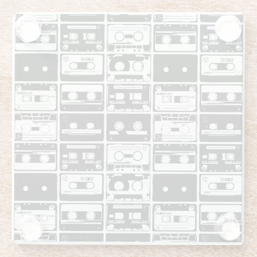 Retro-Audiobänder, altmodisches Muster. Glasuntersetzer (Rückseite)